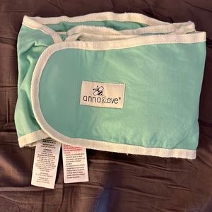 Anna & Eve swaddle strap